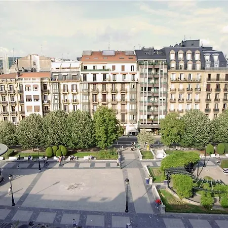 Friendly La Plaza Apartment San Sebastian